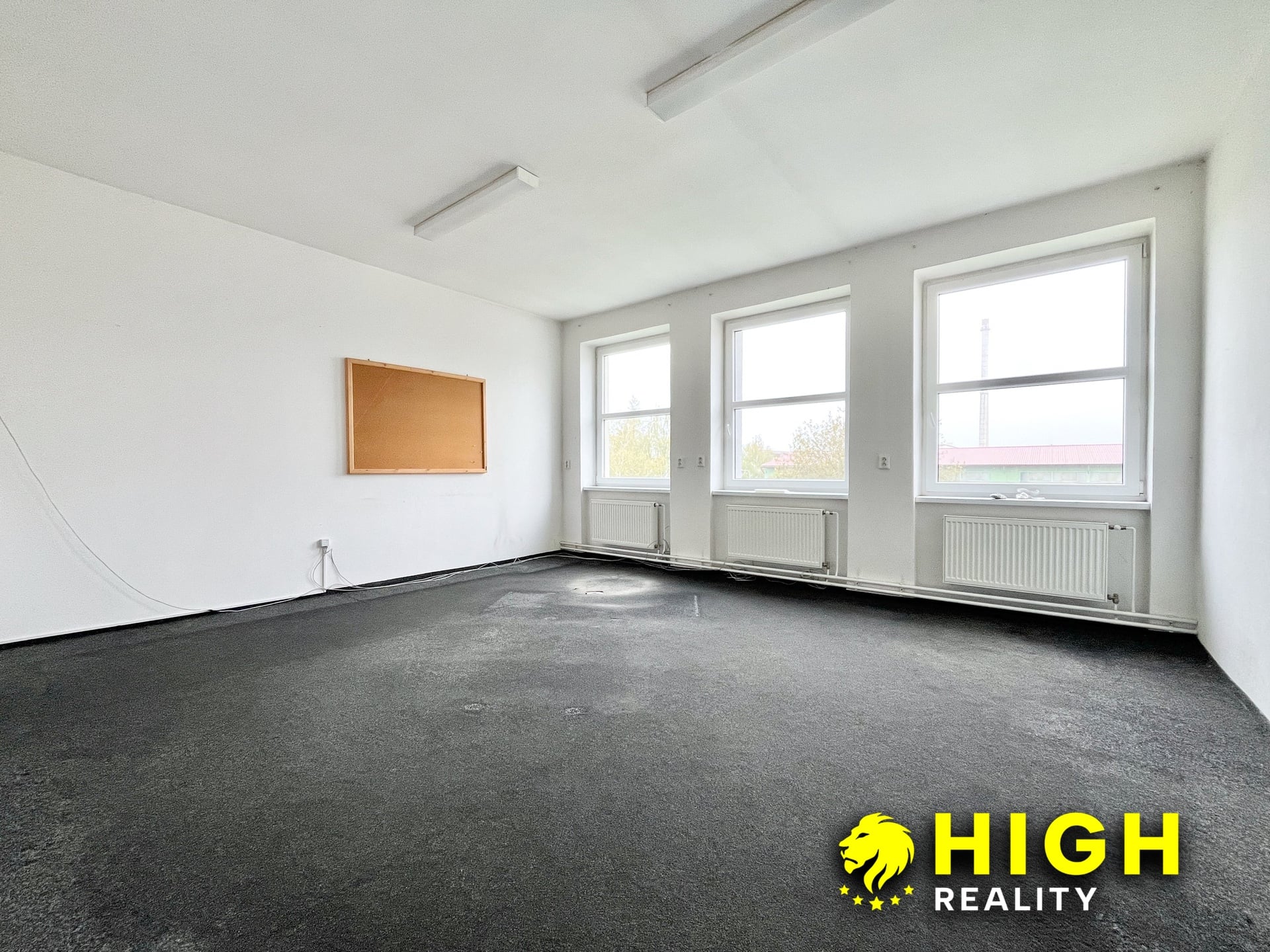 Pronájem kancelářských a výrobních prostor – IPPE Dýšina – foto 4