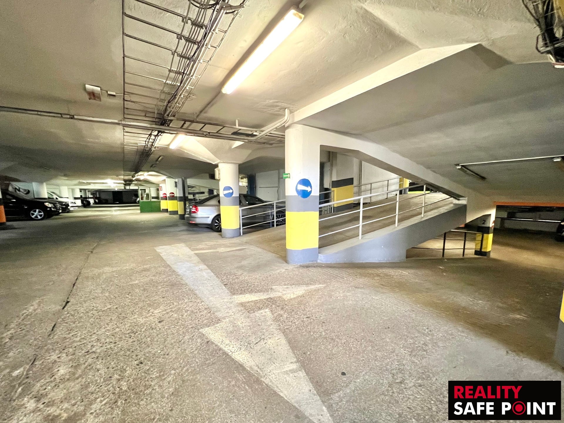 Pronájem garážových stání pro osobní automobily a čtyřkolky – 17 m2, (motocykly -7 m2), Plzeň – Slovany – foto 3