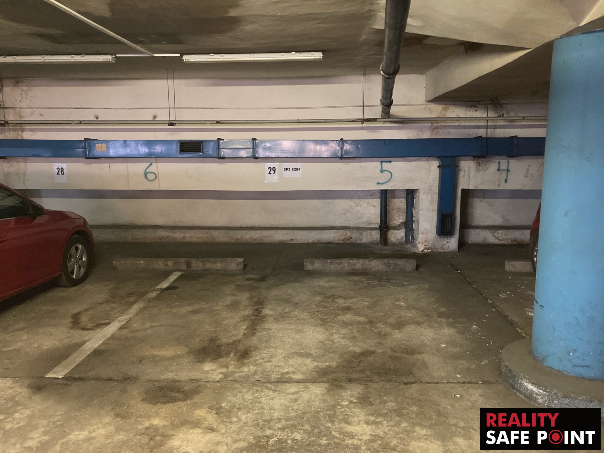 Pronájem garážových stání pro osobní automobily a čtyřkolky – 17 m2, (motocykly -7 m2), Plzeň – Slovany – foto 6