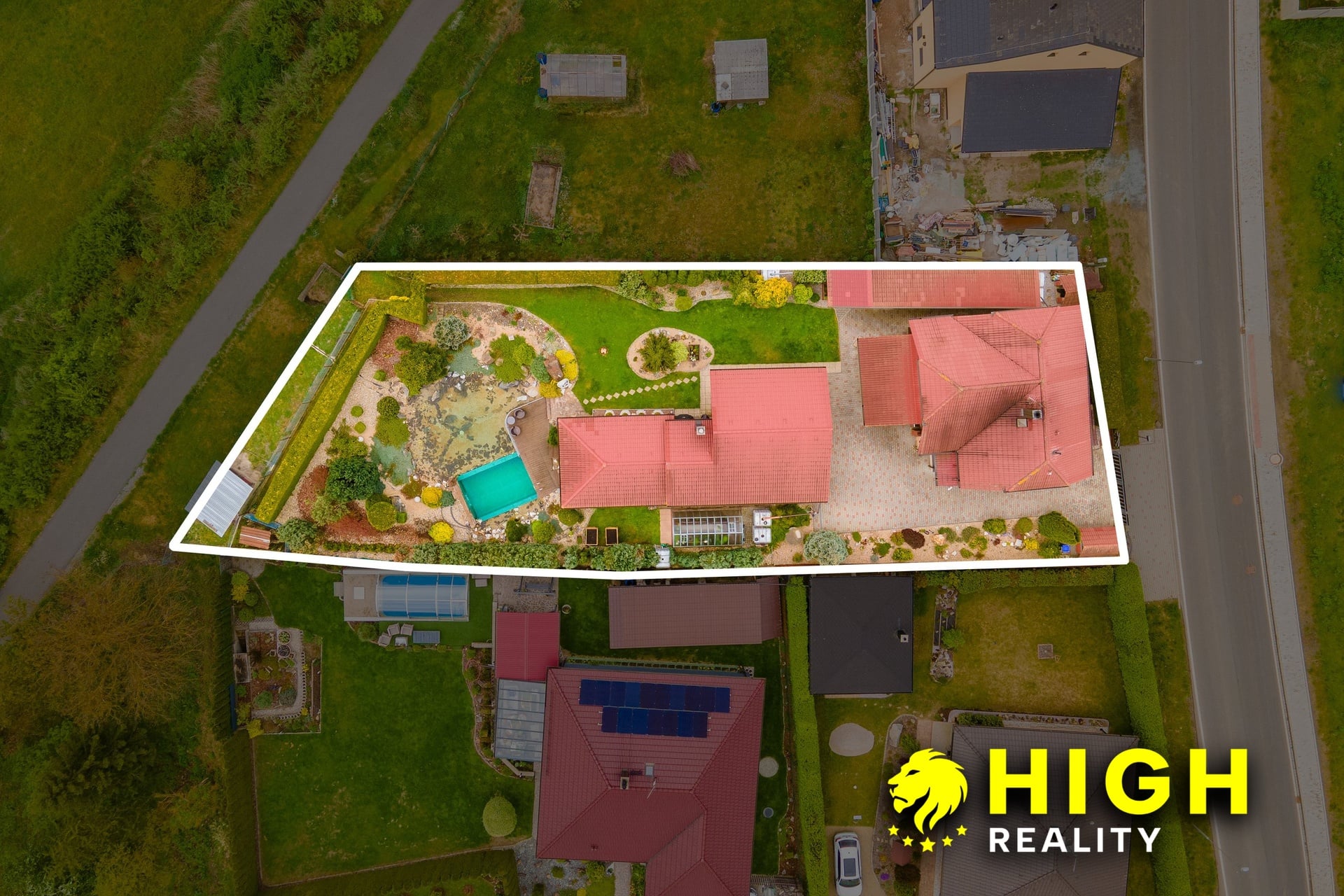 Nadstandardní rodinný dům 304 m² se zahradou 882 m², garáží a venkovním zázemím – Mantov – foto 25