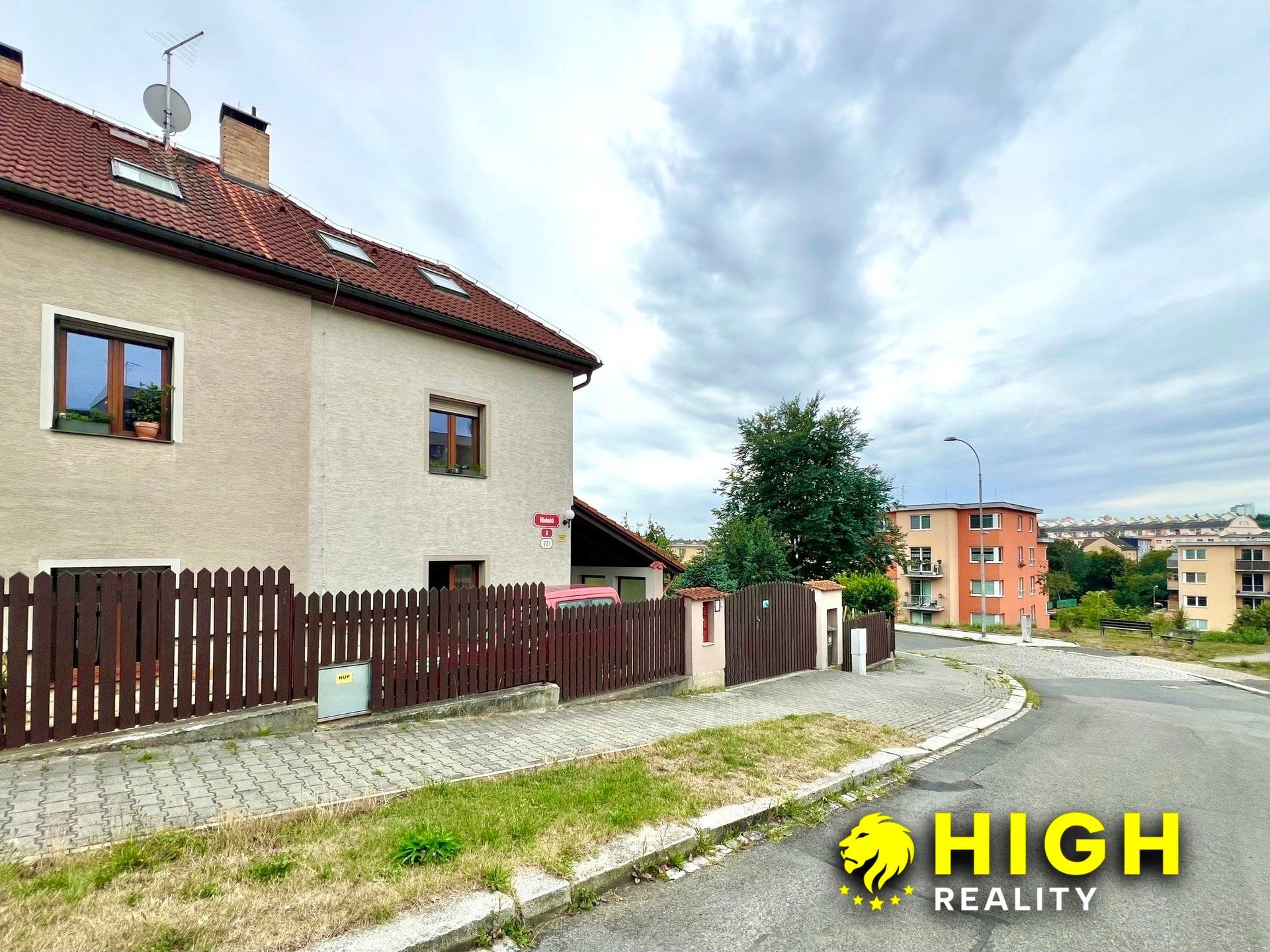 Pronájem podkrovního bytu 2+1 52 m², Plzeň - Doudlevce – foto 13