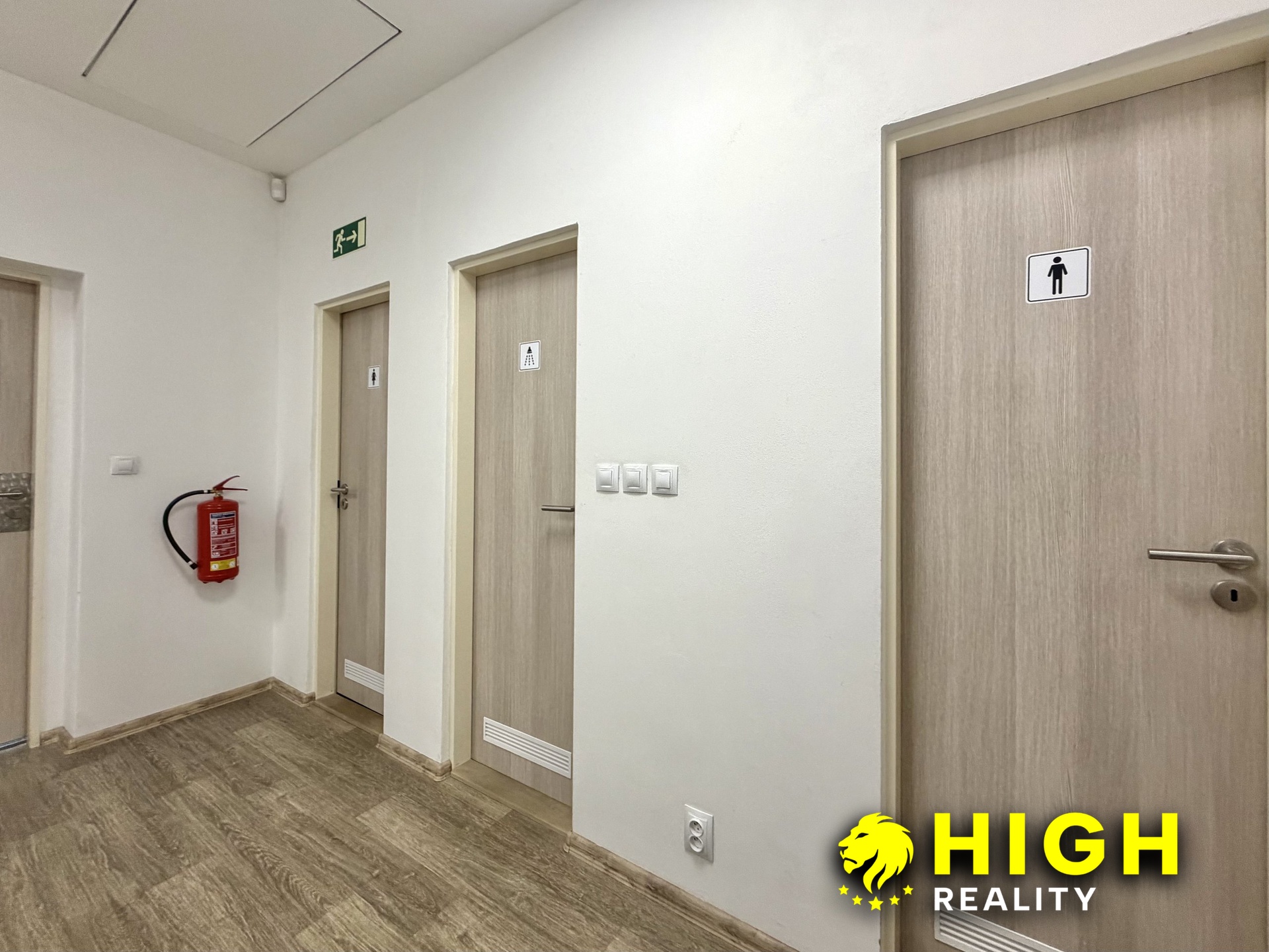 Pronájem kanceláře 36 m² s kuchyňskou linkou, Nýřany – foto 5